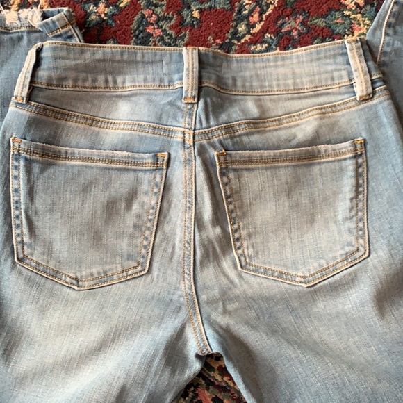 Jean - Refuge - Picture 4 of 4